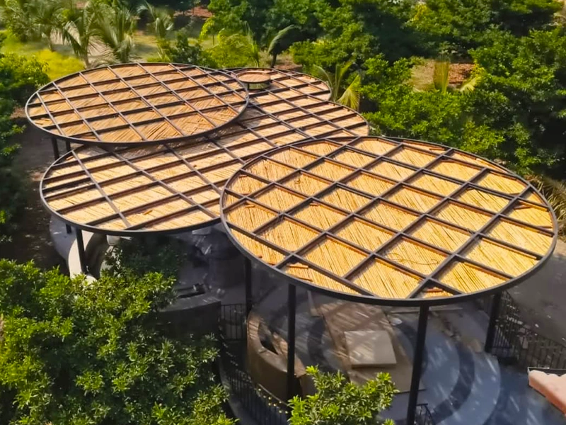 outside-dining-roofing-img-03